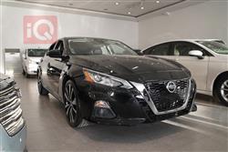 نيسان ألتيما